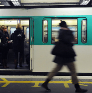 Pourquoi les transports publics restent un cauchemar pour les femmes l’été ? Pourquoi les transports publics restent un cauchemar pour les femmes l’été ?