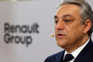 Renault : De Meo quitte le navire, mais pourquoi ? Renault : De Meo quitte le navire, mais pourquoi ?