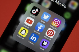 Réseaux sociaux au Maroc : une transition numérique à deux vitesses Réseaux sociaux au Maroc : une transition numérique à deux vitesses