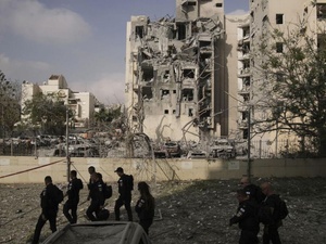 Annonce du cessez-le-feu et "le droit au dernier tir" ? Annonce du cessez-le-feu et "le droit au dernier tir" ?