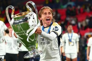 Luka Modric se rapproche de l’AC Milan : un accord verbal déjà scellé Luka Modric se rapproche de l’AC Milan : un accord verbal déjà scellé