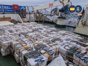 Saisie de 3 tonnes de cocaïne : Le Maroc assiste l'Espagne près des Canaries ! Saisie de 3 tonnes de cocaïne : Le Maroc assiste l'Espagne près des Canaries !