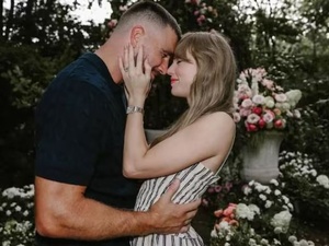 Love Story IRL : Taylor Swift et Travis Kelce scellent la bague Love Story IRL : Taylor Swift et Travis Kelce scellent la bague