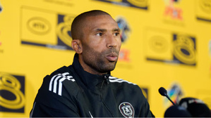 Abdeslam Ouaddou et son staff gravement blessés dans un accident de la route en Afrique du Sud Abdeslam Ouaddou et son staff gravement blessés dans un accident de la route en Afrique du Sud