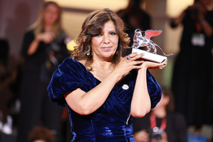 Lors de la 82e Mostra de Venise, marquée par de nombreuses déclarations de solidarité avec Gaza, le film The Voice of Hind Rajab a été récompensé le 6 septembre du Lion d’argent