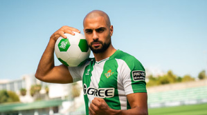 Sofyan Amrabat présenté au Real Bétis : «Ici, c’était une évidence» Sofyan Amrabat présenté au Real Bétis : «Ici, c’était une évidence»