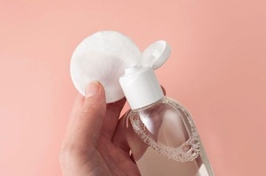 Peau sensible ? Découvrez l’eau micellaire maison qui chouchoute votre visage Peau sensible ? Découvrez l’eau micellaire maison qui chouchoute votre visage