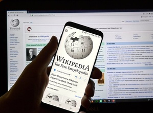 IA et Wikipédia : la combinaison qui va changer nos conversations digitales IA et Wikipédia : la combinaison qui va changer nos conversations digitales