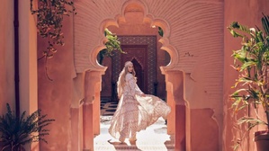 GUESS à Marrakech : glamour cosmopolite et hommage aux origines
