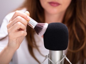 ASMR : quand le chuchotement devient un langage universel ASMR : quand le chuchotement devient un langage universel