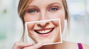 Bicarbonate de soude pour blanchir les dents : efficacité et précautions Bicarbonate de soude pour blanchir les dents : efficacité et précautions