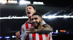 Ligue des champions: le PSV écrase Naples (6-2) avec des buts de Saibari et Driouech