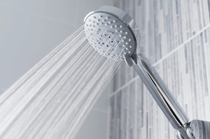 Mais pourquoi les femmes adorent-elles les douches brûlantes ? Mais pourquoi les femmes adorent-elles les douches brûlantes ?