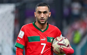 La CAF salue le transfert de Hakim Ziyech au Wydad : un « coup de maître » sportif et marketing