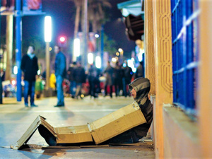 Mendicité et sans-abri : le gouvernement débloque 27 MDH pour des mesures d’urgence Mendicité et sans-abri : le gouvernement débloque 27 MDH pour des mesures d’urgence