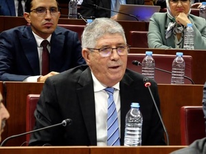 « Tahn el-wraq » : « Tourner sa langue sept fois » : quand une formule mal comprise embrase le débat « Tahn el-wraq » : « Tourner sa langue sept fois » : quand une formule mal comprise embrase le débat