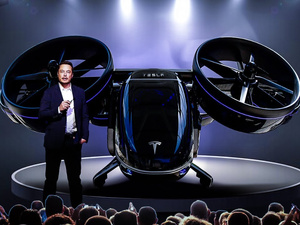 Elon Musk promet la voiture volante d'ici fin 2025