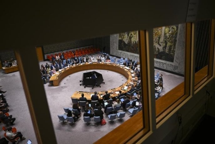 La résolution 2797, sans rompre avec les principes onusiens, substitue à la logique de la confrontation celle de la construction. Elle ne tranche pas le passé ; elle dessine l’avenir. En privilégiant la stabilité, la coopération régionale et la gouvernance, elle entérine une forme nouvelle de pacification