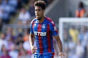 Chadi Riad signe son grand retour avec Crystal Palace après une longue absence Chadi Riad signe son grand retour avec Crystal Palace après une longue absence