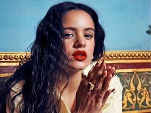 La Rosalía : l’artiste qui redéfinit la pop mondiale (et parle toutes nos langues) La Rosalía : l’artiste qui redéfinit la pop mondiale (et parle toutes nos langues)