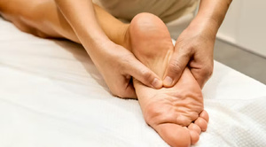 Réflexologie plantaire : détente et bien-être au bout des pieds Réflexologie plantaire : détente et bien-être au bout des pieds