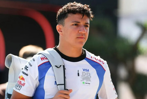 Isack Hadjar promu chez Red Bull aux côtés de Max Verstappen dès 2026 Isack Hadjar promu chez Red Bull aux côtés de Max Verstappen dès 2026