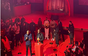 CAN 2025 : Le trophée fait étape à Paris lors du “Diaspora Tour” CAN 2025 : Le trophée fait étape à Paris lors du “Diaspora Tour”