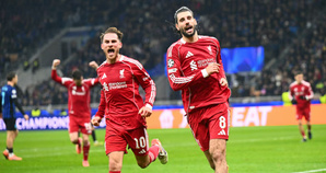 Ligue des champions : Barcelone renverse Francfort grâce à Koundé, Liverpool respire, l’OM et Monaco en route pour les barrages Ligue des champions : Barcelone renverse Francfort grâce à Koundé, Liverpool respire, l’OM et Monaco en route pour les barrages