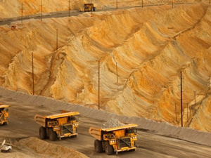 Mines : Benali lance la réforme pour sécuriser les mineurs et ancrer la transformation industrielle