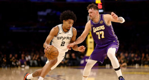 NBA : Les Spurs éliminent les Lakers et filent à Las Vegas, OKC en plein record NBA : Les Spurs éliminent les Lakers et filent à Las Vegas, OKC en plein record