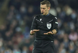 Clément Turpin élu meilleur arbitre masculin du monde en 2025 par l’IFFHS Clément Turpin élu meilleur arbitre masculin du monde en 2025 par l’IFFHS