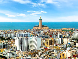 Casablanca revoit les redevances du domaine public : finances communales, tarification différenciée et valeur des espaces urbains