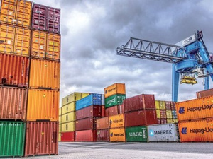 Importations au Maroc : la traçabilité renforcée par la loi de finances 2026, entre rigueur douanière et assainissement du marché Importations au Maroc : la traçabilité renforcée par la loi de finances 2026, entre rigueur douanière et assainissement du marché