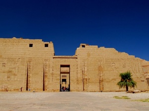 Médinet Habou à Louxor: le temple de Ramsès III, chef-d’œuvre funéraire qui défie le temps