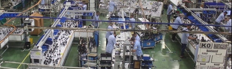 Le Maroc exporte aujourd’hui 4 milliards de dollars de textile, un chiffre qui masque une réalité moins glorieuse: 90% de ces exportations sont de la confection pure, avec des marges compressées et une dépendance totale aux fils et tissus importés (Ph .L’Economiste)