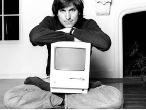 RR Auction met aux enchères une collection rare d’objets de Steve Jobs
