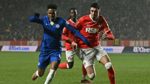 Chelsea débute fort avec Liam Rosenior : victoire 5-1 à Charlton en FA Cup