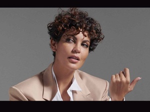 Nawell Madani à Rabat: appel au boycott et controverse avant son spectacle au Théâtre Mohammed V Nawell Madani à Rabat: appel au boycott et controverse avant son spectacle au Théâtre Mohammed V