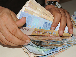 Transferts MRE à plus de 122 MMDH en 2025 : un excédent des services à 159,66 MMDH qui soutient l’économie marocaine Transferts MRE à plus de 122 MMDH en 2025 : un excédent des services à 159,66 MMDH qui soutient l’économie marocaine