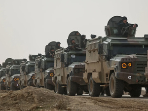 Accord historique : Les forces de Damas se déploient en zone kurde à Hassaké Accord historique : Les forces de Damas se déploient en zone kurde à Hassaké