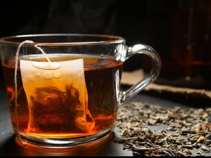 Boire mieux: privilégier le thé traditionnel, se méfier des versions industrielles Boire mieux: privilégier le thé traditionnel, se méfier des versions industrielles