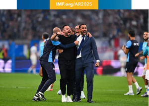 L’OM se sépare de Roberto De Zerbi après la débâcle face au PSG L’OM se sépare de Roberto De Zerbi après la débâcle face au PSG