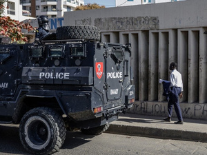 Sénégal : un étudiant décède après des heurts avec la police, le campus de l’UCAD fermé Sénégal : un étudiant décède après des heurts avec la police, le campus de l’UCAD fermé