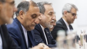 Le ministre des Affaires étrangères iranien Abbas Araghchi participe à une réunion à Genève (Suisse), le 17 février 2026. (CYRIL ZINGARO / AFP)