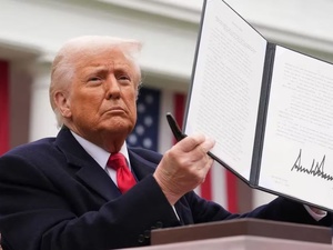 Droits de douane américains : la taxe mondiale de 15% rebat les cartes pour l’Afrique Droits de douane américains : la taxe mondiale de 15% rebat les cartes pour l’Afrique