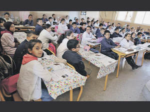 Sureffectif scolaire : l'étude qui pointe l'urgence de réduire la taille des classes Sureffectif scolaire : l'étude qui pointe l'urgence de réduire la taille des classes
