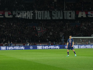 PSG–Monaco : les supporters parisiens affichent leur soutien à Achraf Hakimi