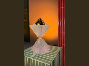 Sculpture et brûle-encens : la collection "Constellation" Blanc et Or fait sensation !