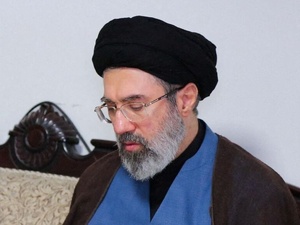 Mojtaba Khamenei, le fils du Guide suprême devrait succéder à son père Mojtaba Khamenei, le fils du Guide suprême devrait succéder à son père