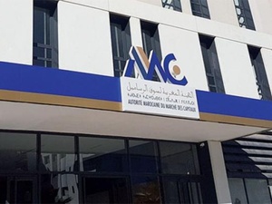 Sterling Capital reçoit l’agrément AMMC comme conseiller financier Sterling Capital reçoit l’agrément AMMC comme conseiller financier